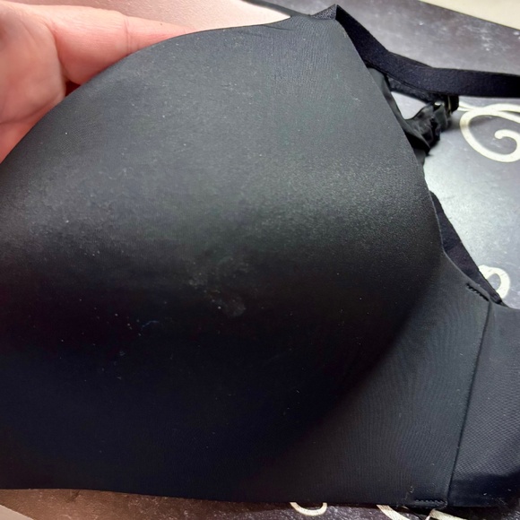 Black Voctorias Secret T-shirt Bra - Picture 2 of 7